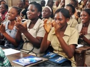Lire la suite à propos de l’article Gratuité des scolarités des filles de 6ème en Terminale : Wadagni passe  aux actes, un arrêté interministériel concrétise  la grande promesse