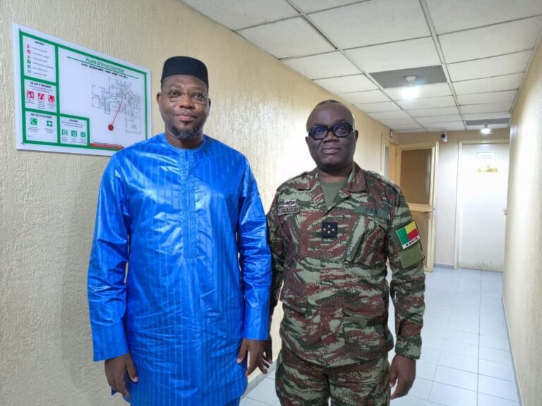 Prise de contact du nouveau secrétaire général de la FBF: Sèflimi Zohoun félicité et conseillé par le Chef d’État-Major Général des FAB
