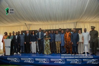 Lire la suite à propos de l’article Universités publiques du Bénin : 63 bus neufs sur les routes dès ce lundi pour le transport des étudiants