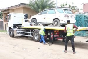 Lire la suite à propos de l’article Garages, épaves et véhicules abandonnés : La mairie de Cotonou passe à l’action contre l’occupation des espaces publics