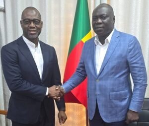 Lire la suite à propos de l’article Coopération Bénin-Chine : Le ministre Agonkan et l’ambassadeur Adjagba échangent sur les enjeux de défense et de sécurité