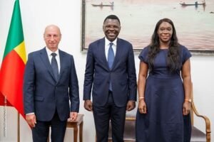Lire la suite à propos de l’article Assemblée nationale : Une délégation canadienne de l’IA reçue par Djogbénou