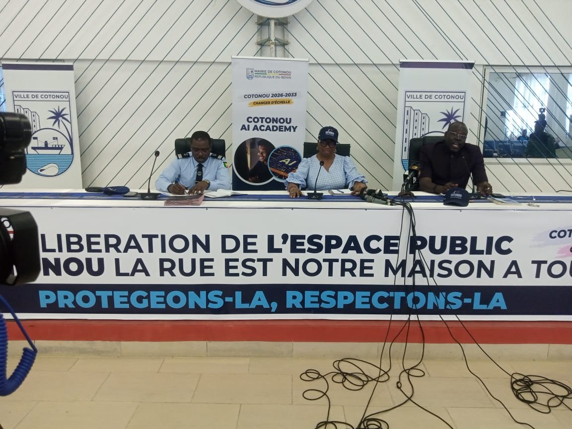 You are currently viewing Garages, épaves et véhicules abandonnés : La mairie de Cotonou engage l’opération de libération de l’espace public ce lundi 21 septembre