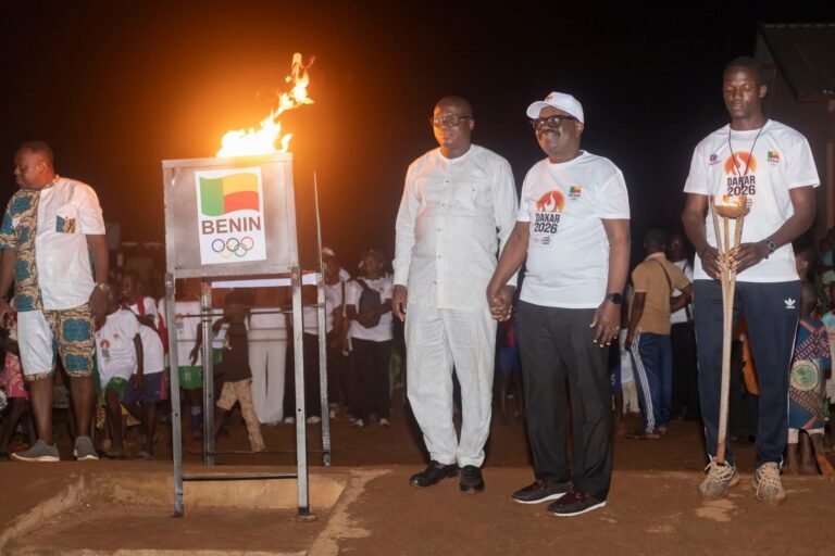Jeux olympiques de la jeunesse: La flamme de Dakar 2026 accueillie à Bantè et Dangbo