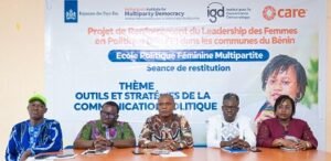 Lire la suite à propos de l’article Formation politique féminine : À Za-Kpota, Irène Vèglo partage les clés de la communication politique