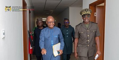 Lire la suite à propos de l’article Pôles de développement territorial : Janvier Yahouédéou peaufine l’installation des délégués généraux