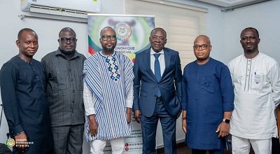 You are currently viewing Médias au Bénin : Le président du CES Abdoulaye Bio Tchané assure l’UPMB de son soutien